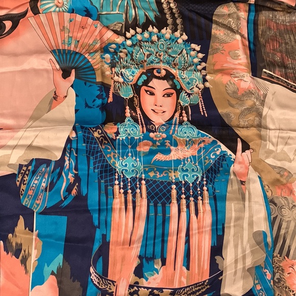 A.SHOU SILK LARGE SCARF VINTAGE. - Picture 9 of 9